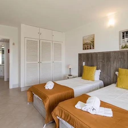 The Concierge - Moinho Sea Views & Pool Διαμέρισμα