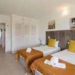 The Concierge - Moinho Sea Views & Pool Apartmán